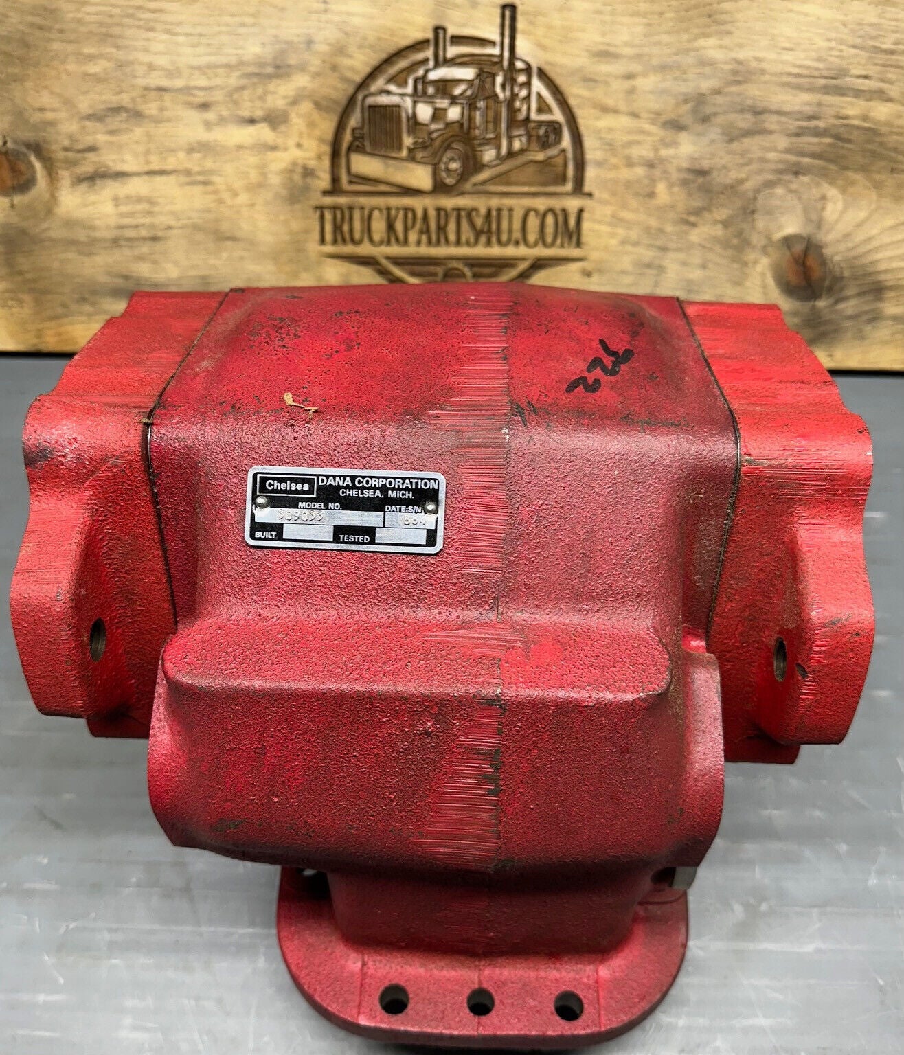 New (NOS) Chelsea 823XJAKX-M Power Take-Off unit – Parker replacement for 822XJAKX-M, compatible with Allison transmissions